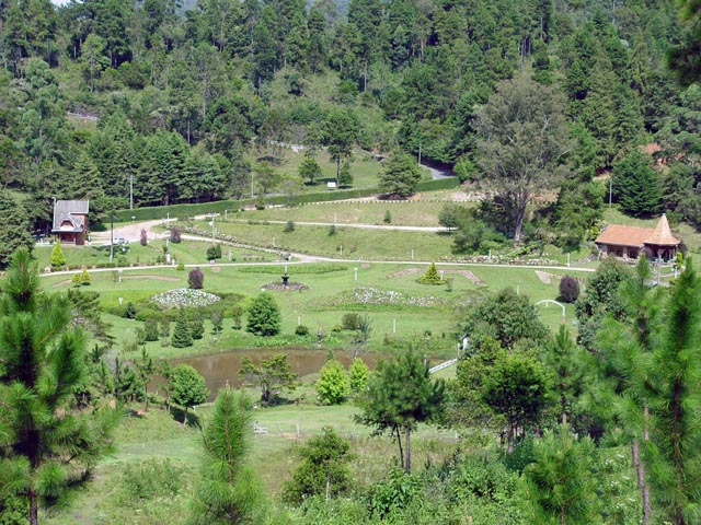 Hotel Fazenda com Lavra para agua mineral e outros...